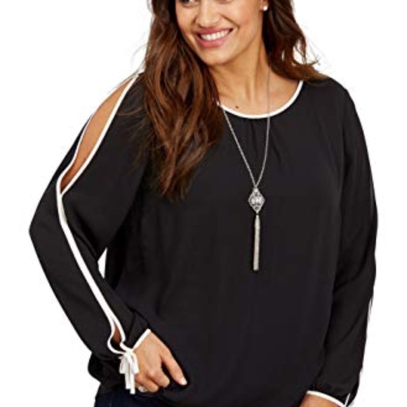 Maurices Tops - Maurice black chiffon long sleeve slit blouse
